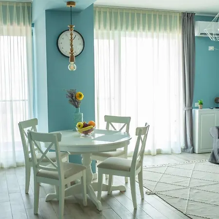 Blue Lake View * Mamaia